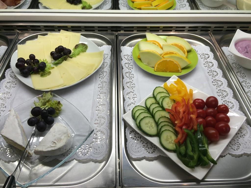 Hotel Garni Am Goetheplatz Bad Münster am Stein-Ebernburg Екстериор снимка