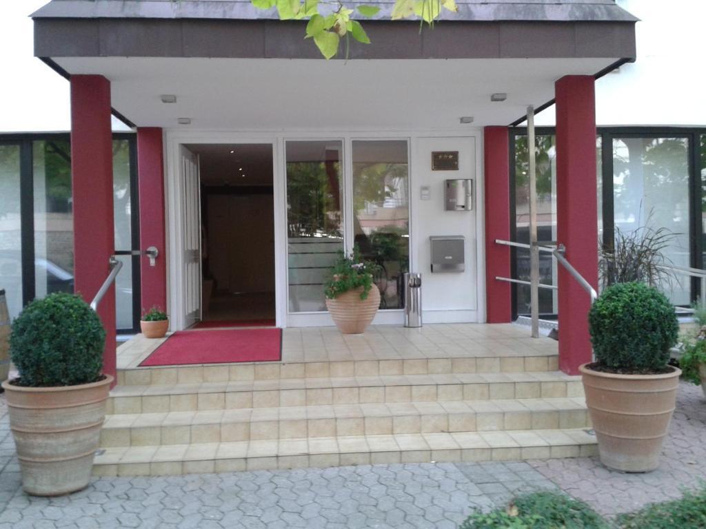 Hotel Garni Am Goetheplatz Bad Münster am Stein-Ebernburg Екстериор снимка